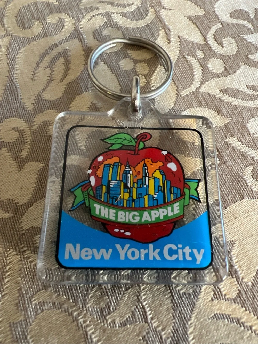 THE BIG APPLE New-York Keychain Vintage 80' Travel Vacation